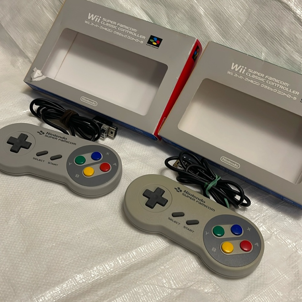 2 super famicom Nintendo super nes Wii controllers